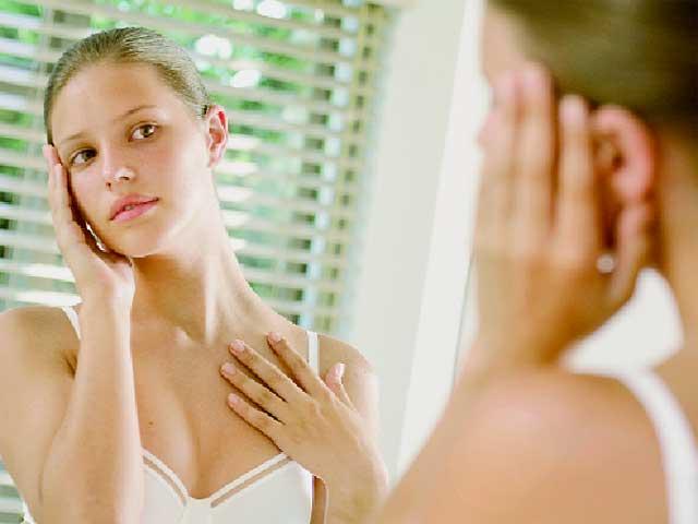Beneficiile vaselinei asupra sănătății pielii