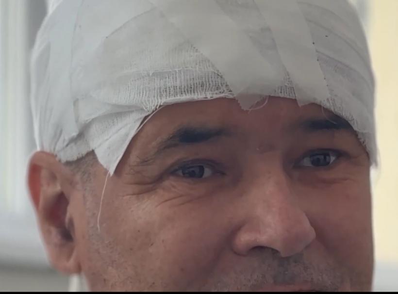 Lacrimi de fericire. Bărbat cu tumoră cerebrală gigant, operat cu succes la Spitalul „Nicolae Oblu” din Iași: E o minune 18900583