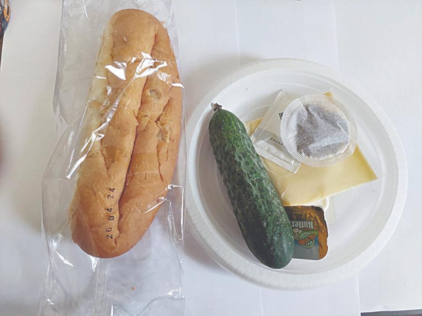 Cum se fură din mâncarea elevilor și a pacienților. Programul „Masă sănătoasă” în școli: 6 lei - biscuiții, 9 lei - comisioanele 18900520