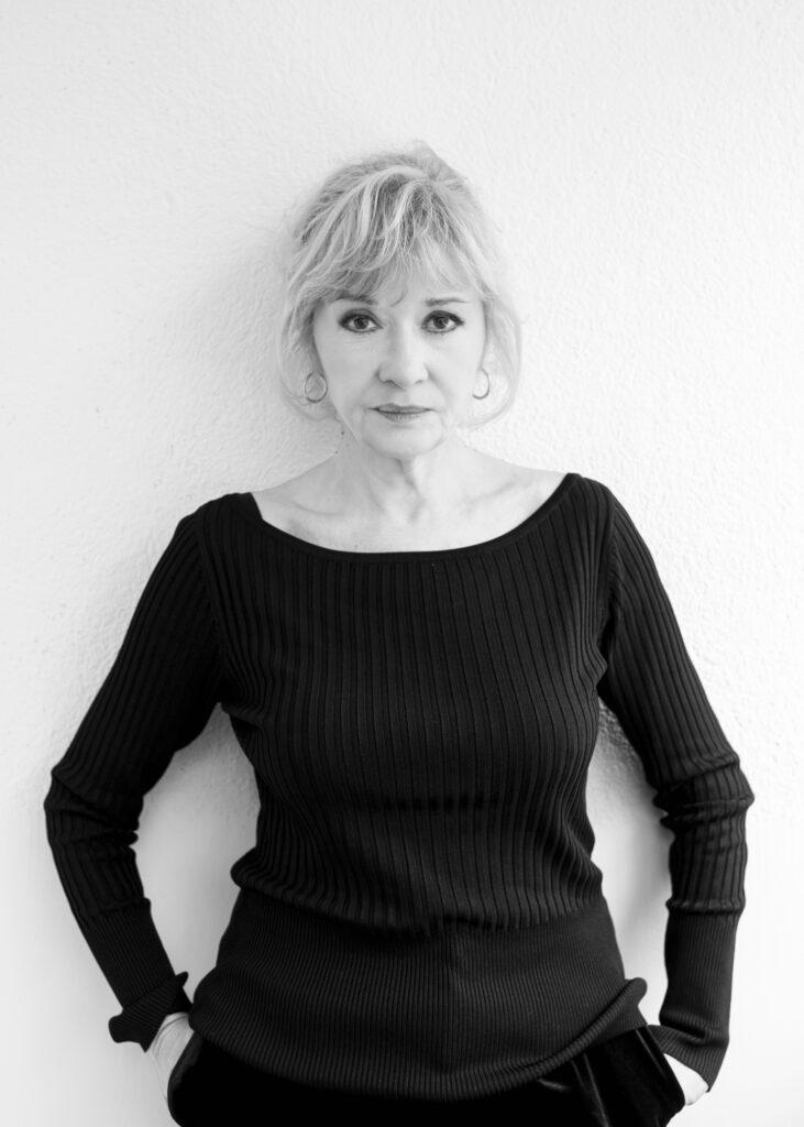 Catrinel Dumitrescu primește Premiul de Excelență la TIFF.23 18900764