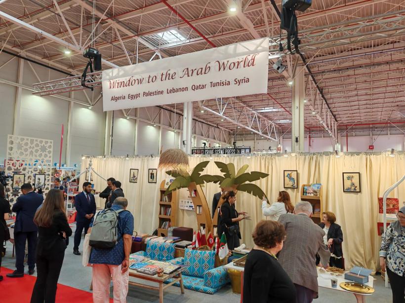 Standul culturii arabe, reprezentat de ambasadorii din șapte țări, la Bookfest 18900912