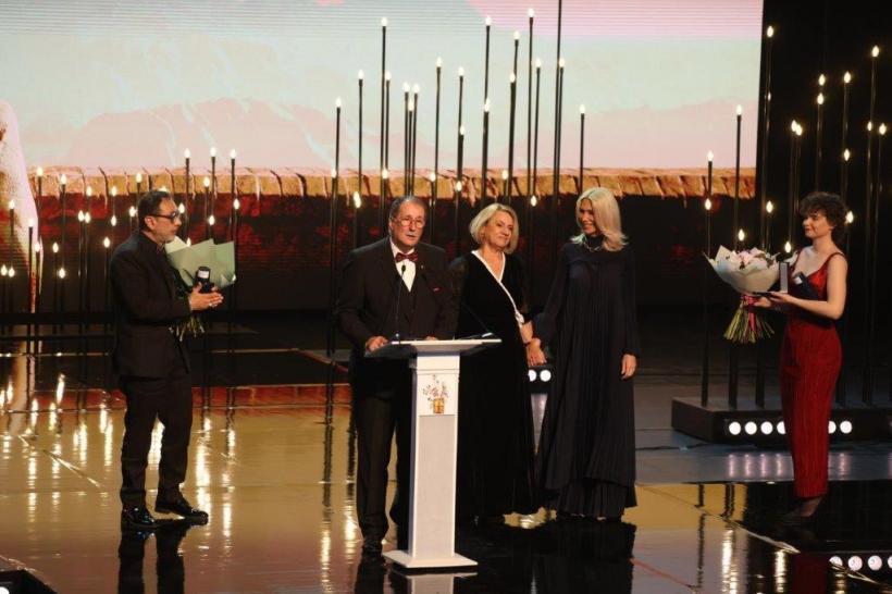 Trofee încărcate de bucurii la Gala Premiilor UNITER 2024 18901068