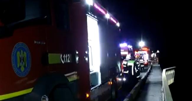 Un TIR a căzut în Dunăre, între Orșova și Drobeta Turnu Severin.Trupul șoferului a fost găsit de scafandri