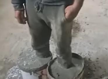 Mărturie cutremurătoare! Ce spune ciobanul zidit în ciment despre angajatorul său: M-au betonat, m-au bătut, mi-au dat cu pumnii şi picioarele 18902265