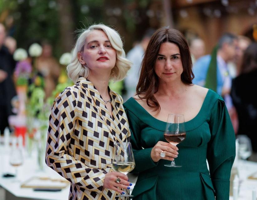 Au studiat afară, au revenit în țară 18902205