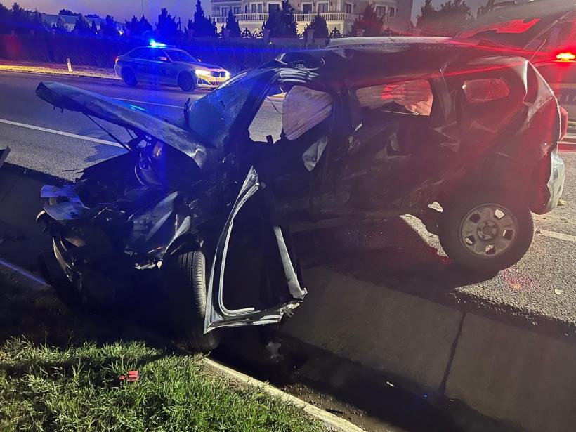 Tragedie în Vaslui: Un tânăr de 19 ani a murit într-un accident în Vaslui. Alte 8 persoane, printre care copii, rănite 18902495
