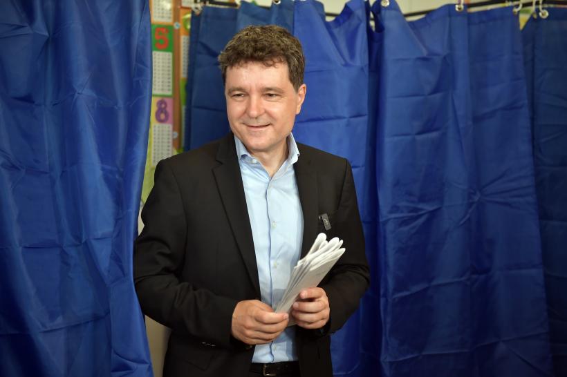 Ce au declarat politicienii în ziua alegerilor 18902576