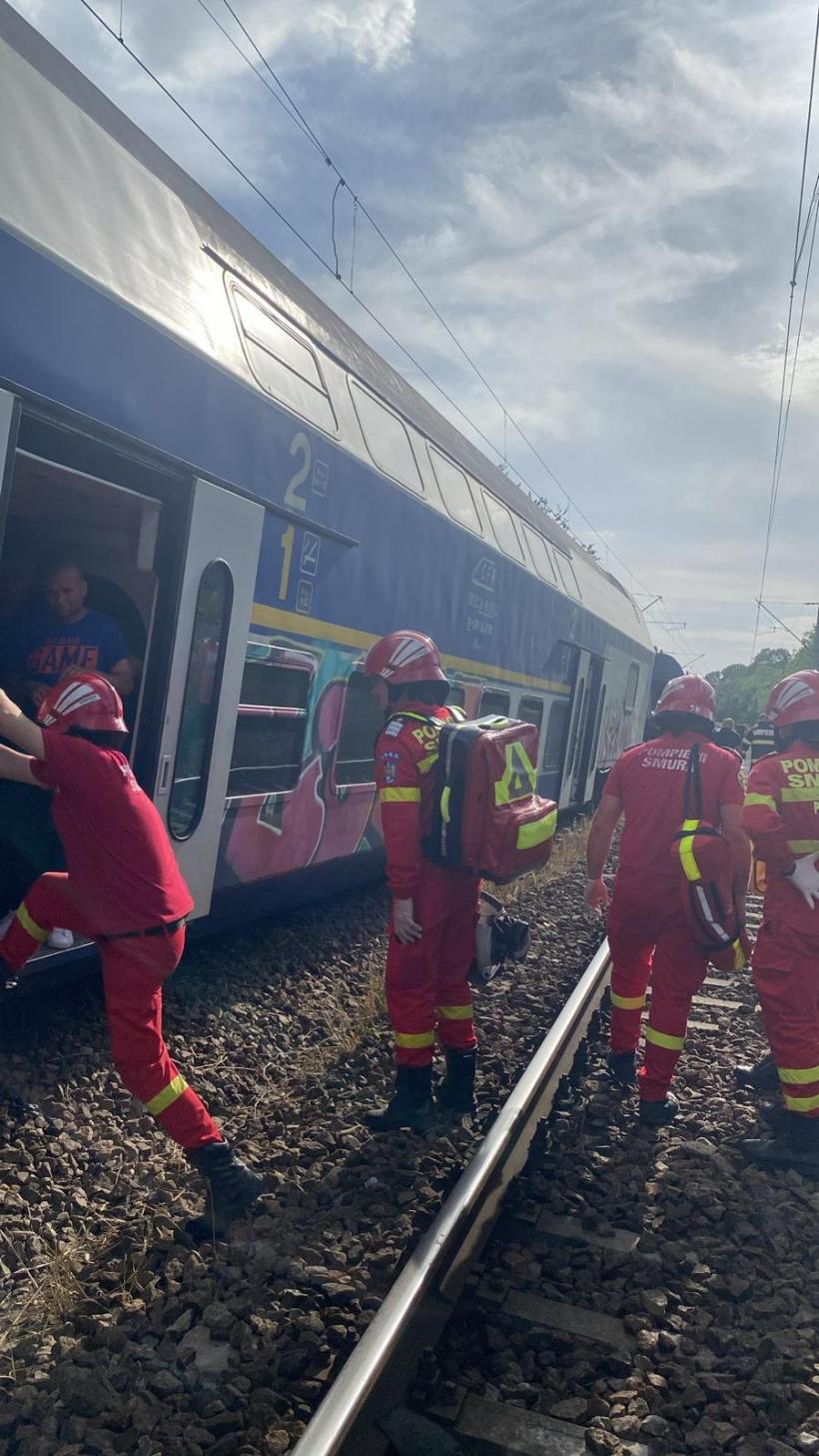 Un tren de călători cu 200 de pasageri a deraiat la intrare în Atârnați. A fost activat Planul Roșu de Intervenție 18902992