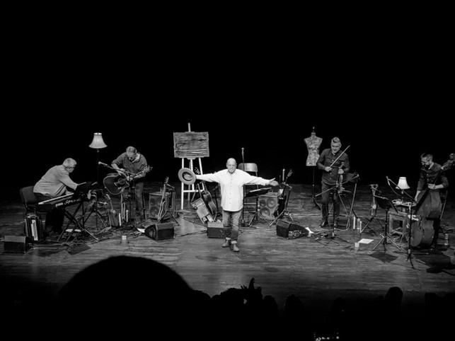 Alifantis & FragileBand – turneu de excepție în cadrul CAMPANIEI NAŢIONALE ARTIȘTII PENTRU ARTIȘTI la Teatrul Național Târgu Mureș 18902940