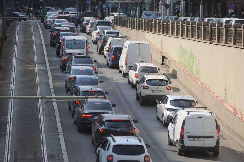 Răsturnare de situație! PPE nu mai vrea sa interzică mașinile pe benzină și motorină în UE 18903029