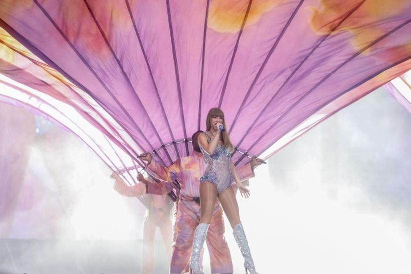 Cutremure în timpul concertelor susținute de Taylor Swift în Scoția. Fanii artistei au făcut pământul să se miște 18903390