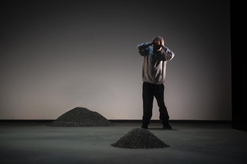 Moment rar: spectatorii asistă la nașterea unui spectacol de teatru. TREZIRE, de Pippo Delbno - repetiție cu public 18903281