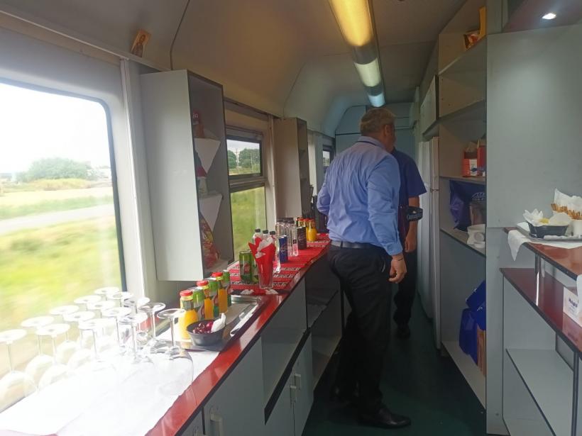 Trenul CFR Călători ajunge în 2 ore pe Litoral 18903469