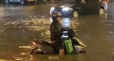 Urgie în București și Ilfov. Codul Roșu a făcut prăpăd 18903374