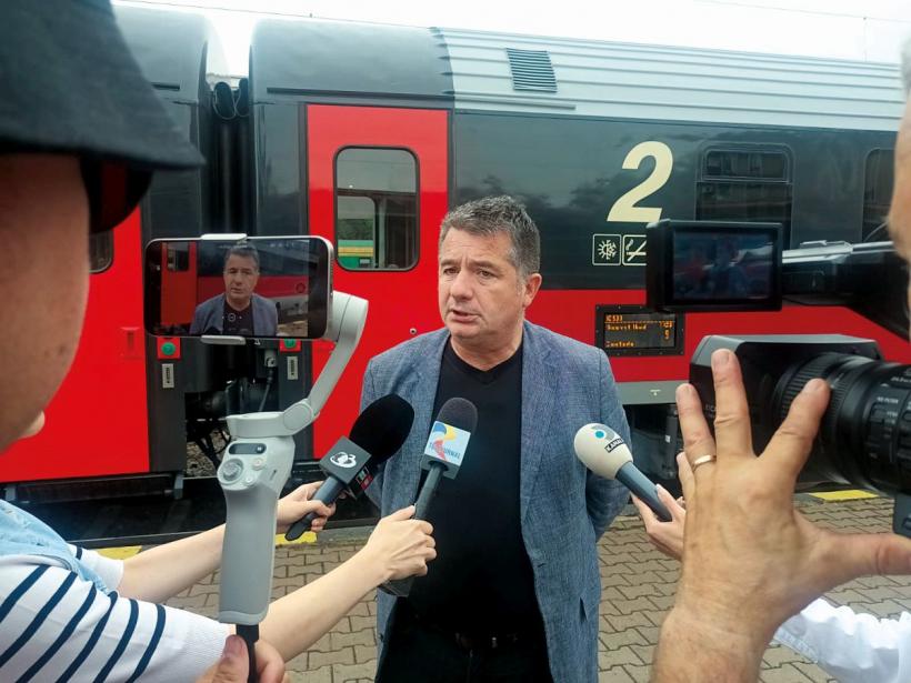 În tren sunt condiții ca în Vest, dar se circulă și în picioare 18903670