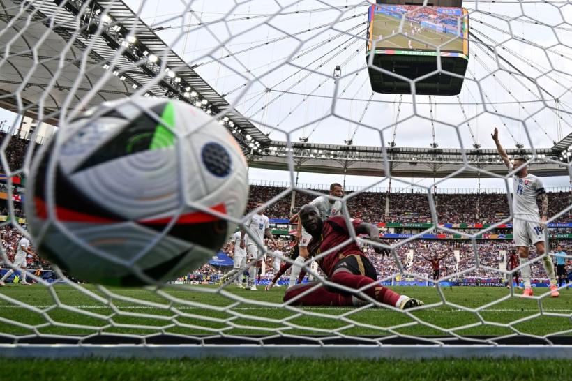 Scandal pe arbitraj la Euro 2024, după golul anulat Belgiei pentru henț