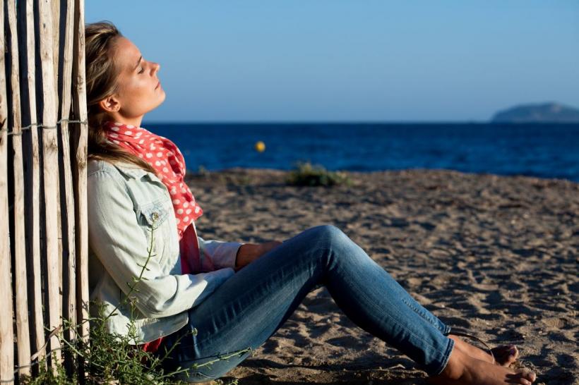 Stilul femeii de peste 40 de ani: eleganță, confort și machiaj natural  18903682