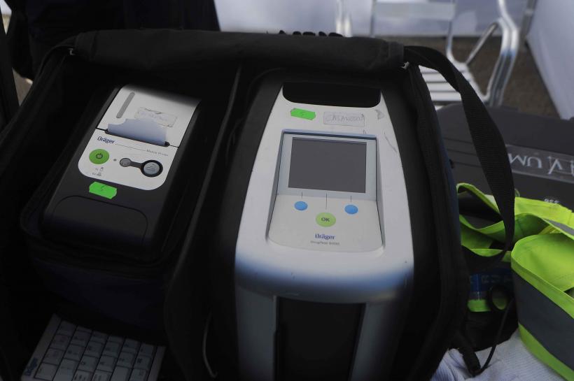 A doua zi după alegeri, primăria condusă de Nicușor Dan a anunțat că vrea să cumpere 100 de aparate de depistare a drogurilor în salivă 18904016