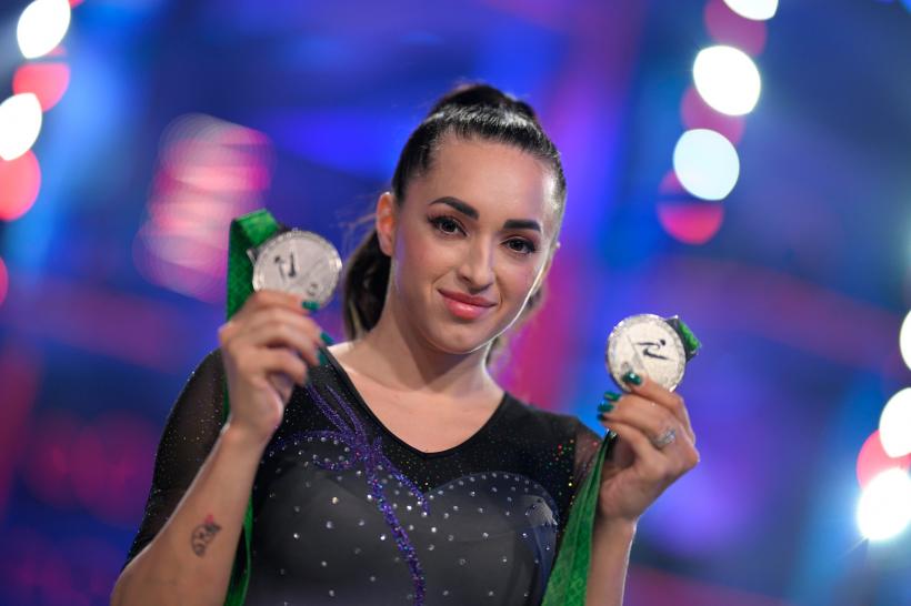 Larisa Iordache, despre depășirea limitelor la Splash! Vedete la apă: „Mi-am dorit să-mi arăt mie, încă o dată, că sunt capabilă să fac lucruri de care îmi e teamă!“ 18904241