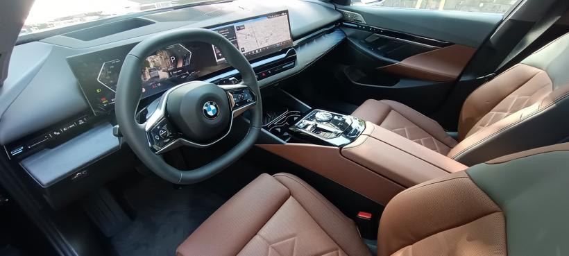 BMW de şcoală veche. Cum merge o maşină sport de familie 18904309