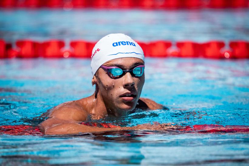David Popovici înoată vineri seara în finala de 200 m liber de la Campionatul European