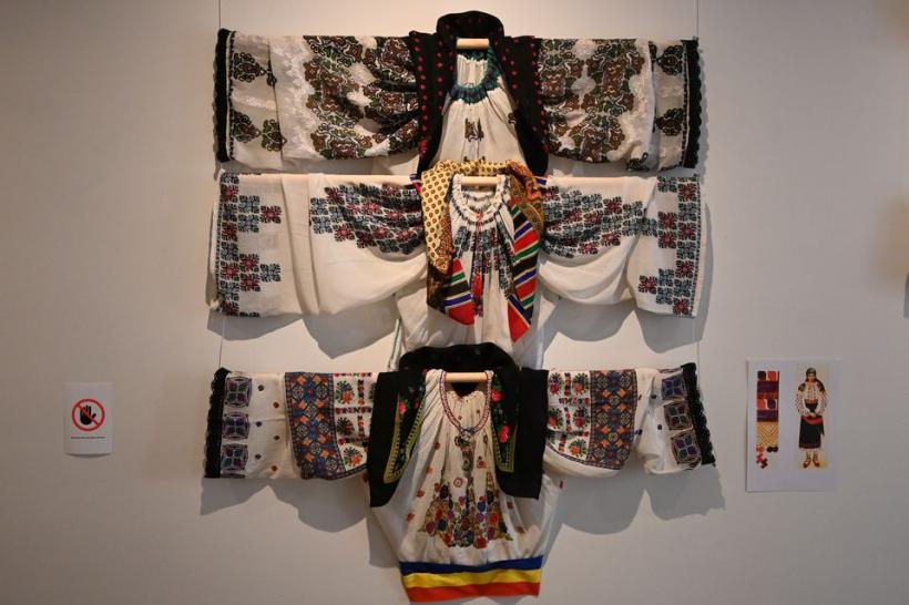 Rețeaua Institutului Cultural Român marchează „Ziua Iei” la nivel internațional 18904469