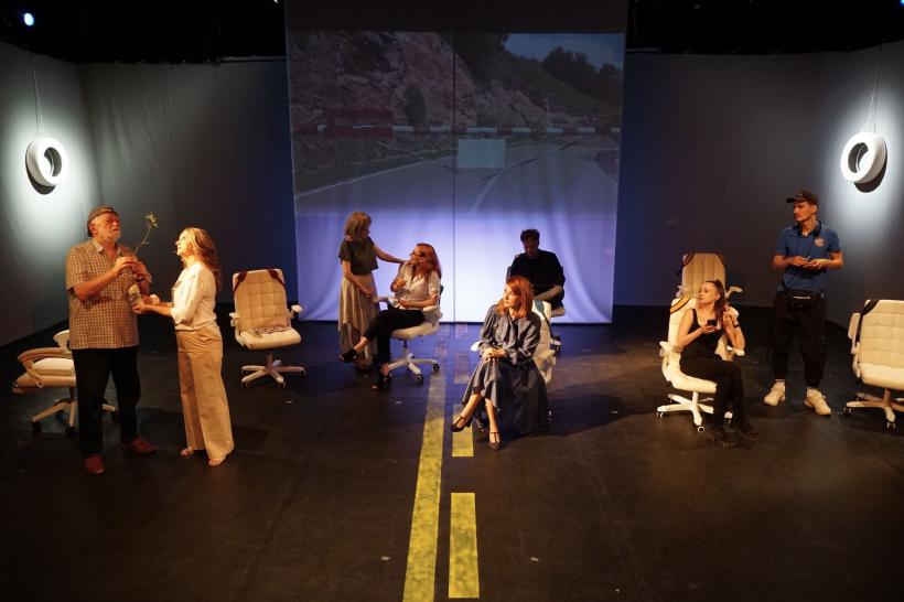 „La granița lui Acasă”, spectacol în premieră absolută, la finalul stagiunii Naționalului ieșean 18905258