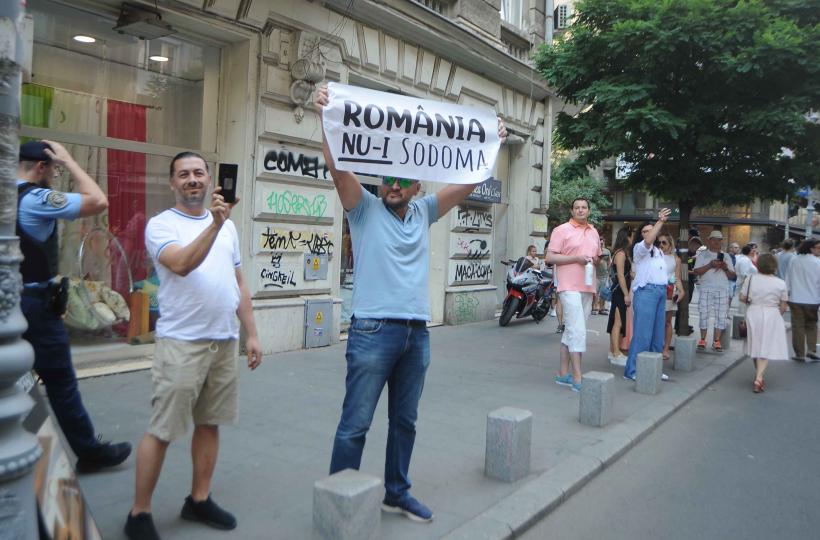 15 amenzi la Marșul Bucharest Pride și Pride Park 18905709