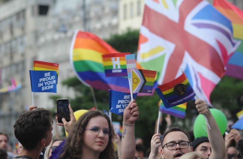 15 amenzi la Marșul Bucharest Pride și Pride Park 18905728