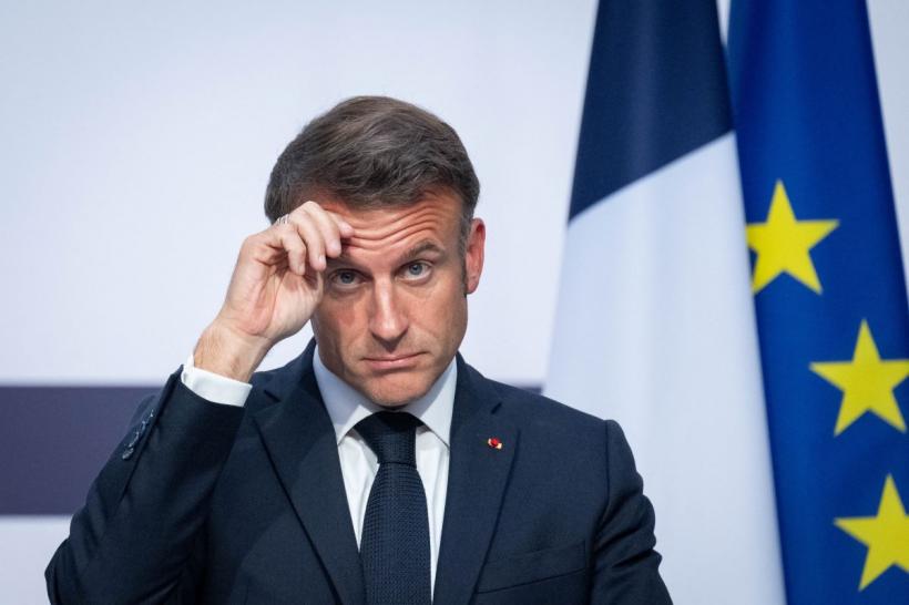 Macron face apel la o alianță „largă&quot; împotriva extremei drepte în turul al doilea
