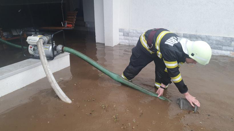 IGSU: 42 de localități din 19 județe, afectate marți de furtuni 18906169