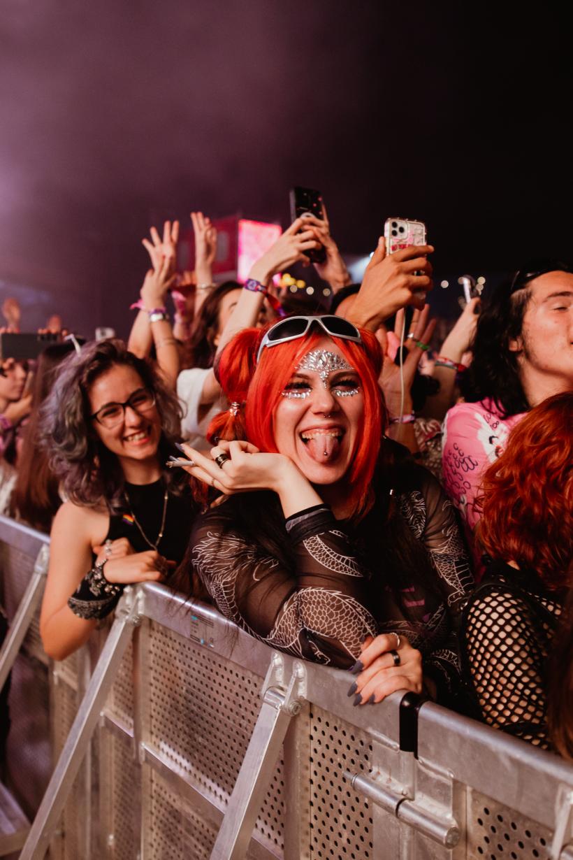 Peste 45.000 de festivalieri în prima zi Saga 2024 18906631