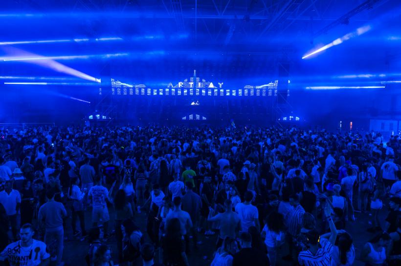 A doua zi a festivalului SAGA a strâns la un loc peste 65.000 de iubitori de muzică și distracție 18906769