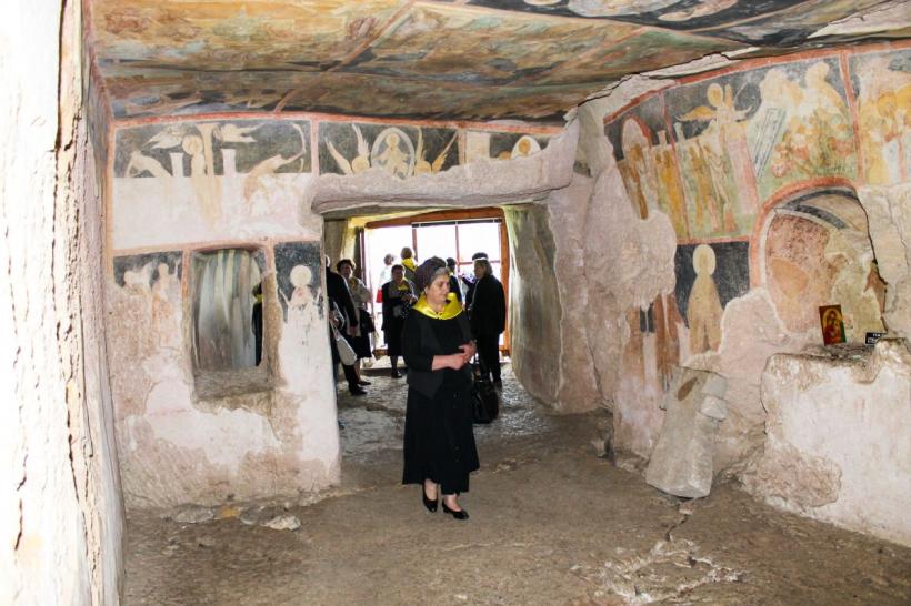 Dialog de suflet cu etnologul Gheorghiță Ciocioi: ​​​​​​​„La nici o sută de kilometri de București intri într-o altă lume... A ctitoriilor basarabe uitate” 18906870