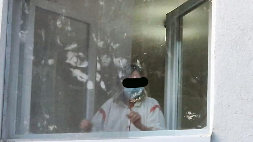 Poveștile horror s-au născut la bloc. Maria, moroii și mortul ținut zece zile în casă 18907048