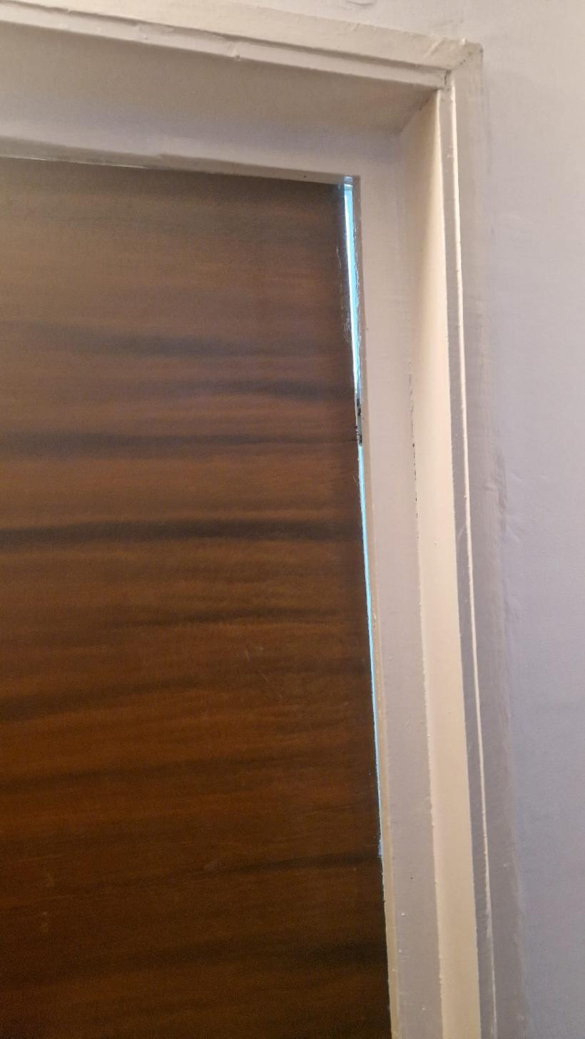 Poveștile horror s-au născut la bloc. Maria, moroii și mortul ținut zece zile în casă 18907054