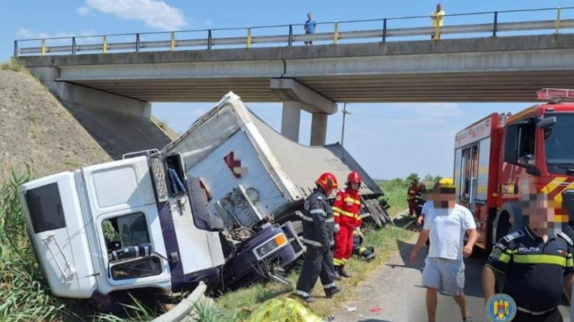 Accident teribil pe autostrada A1. Trei persoane au murit, iar alte patru au fost rănite.