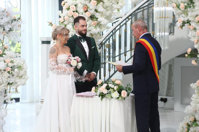 Delia şi Liviu, câştigătorii celui de-al nouălea sezon Mireasa şi ai premiului în valoare de 40.000 de Euro 18907536