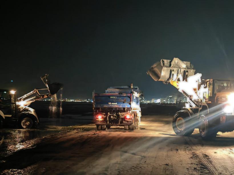 Apele Române dau vina pe caniculă pentru algele de pe litoral 18907567