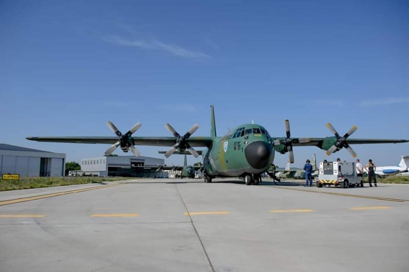Aeronave C-27 Spartan și C-130 Hercules ajută la stingerea incendiilor de pădure din Macedonia de Nord