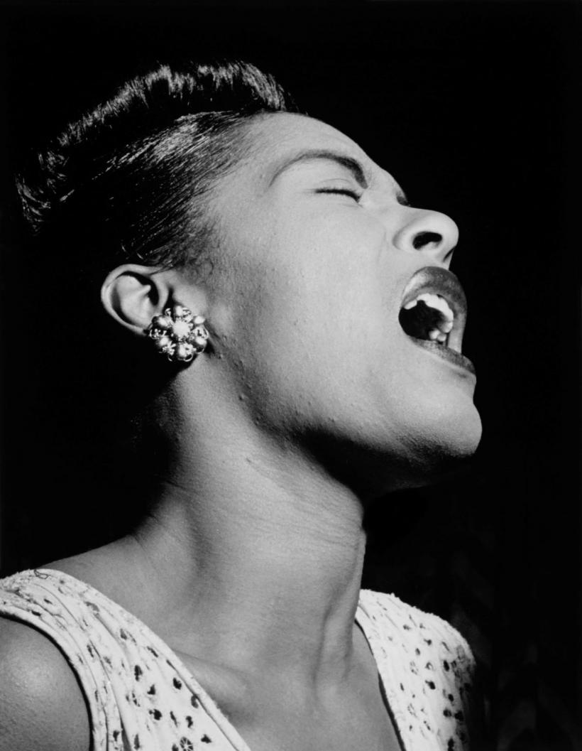 Billie Holiday, cântăreața care a revoluţionat arta interpretării muzicale 18908105