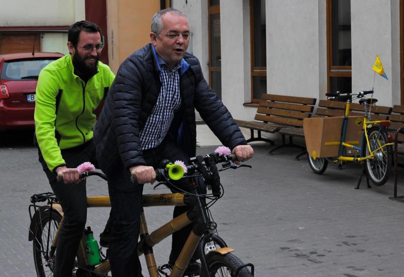 Boc dă 1,7 milioane de euro pe ciclism