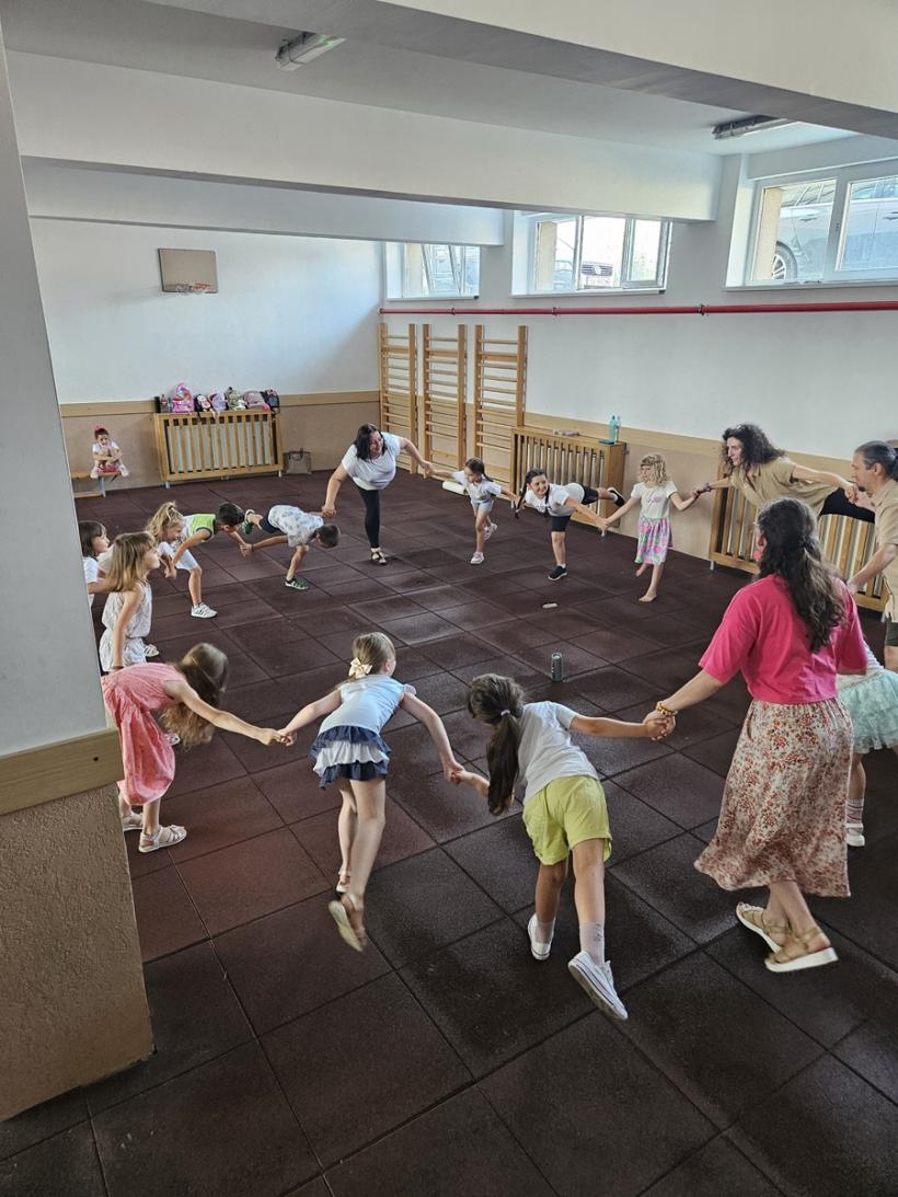 Proiectul artistic interdisciplinar Arborescent reunește ecologia, artele vizuale, și tehnologia de ultimă oră, sub semnul accesibilității și inclusivității 18908275