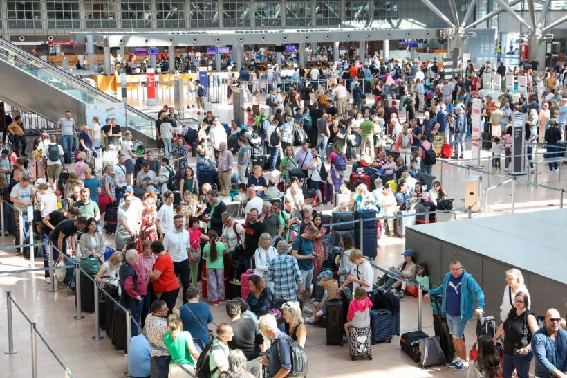 Avertizare de călătorie: Anulări și întârzieri ale zborurilor din întreaga lume 18908606