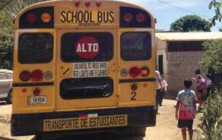 Plăcerea uniformei școlare 18908463