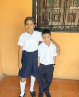 Plăcerea uniformei școlare 18908468