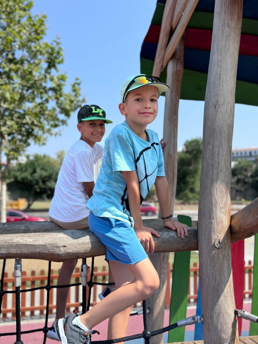 Chef Ștefan Popescu, alături de familie, într-un circuit spectaculos al Turciei, planificat de soția sa: „Zborul cu balonul în Cappadocia a fost o experiență unică” 18908937