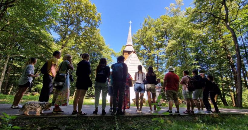 Cursanți din 12 țări au studiat la Brașov limba, cultura și civilizația românească la „Școala de Vară ICR” – unul dintre cele mai longevive programe ale Institutului Cultural Român 18909010