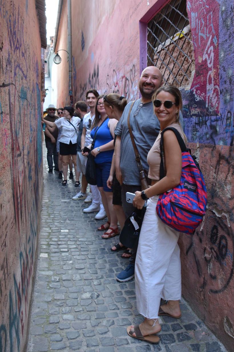 Cursanți din 12 țări au studiat la Brașov limba, cultura și civilizația românească la „Școala de Vară ICR” – unul dintre cele mai longevive programe ale Institutului Cultural Român 18909012