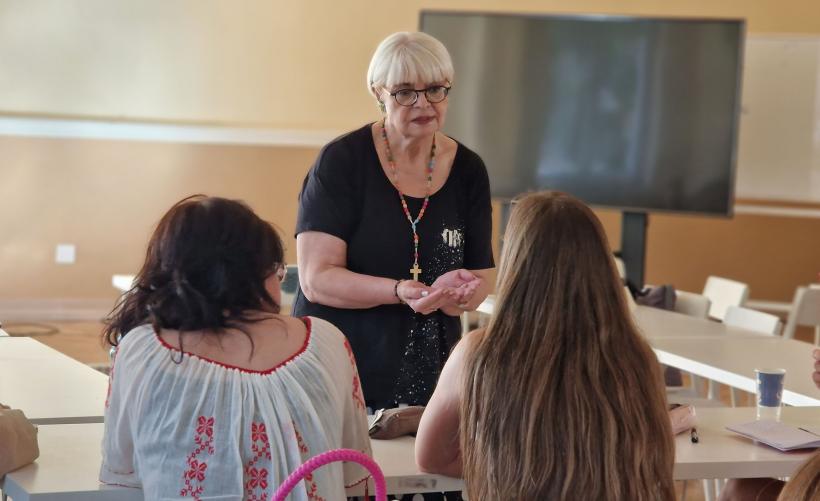 Cursanți din 12 țări au studiat la Brașov limba, cultura și civilizația românească la „Școala de Vară ICR” – unul dintre cele mai longevive programe ale Institutului Cultural Român 18909020